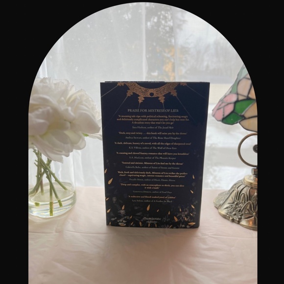 Illumicrate - Mistress of Lies - Picture 2 of 6